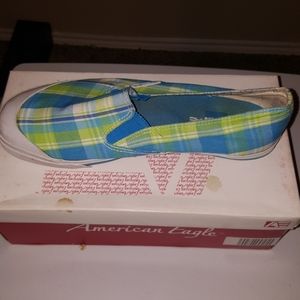 American Eagle slip ons